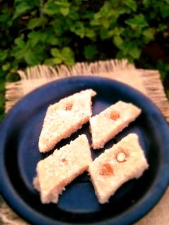সুজির বরফি (soojir barfi recipe in Bengali) রেসিপির প্রধান ছবি