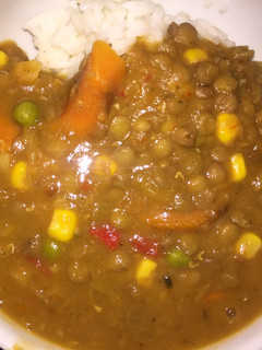 Una foto de Cazuela de lentejas vegetariana