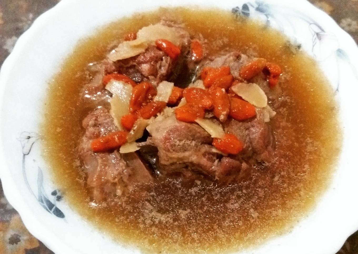Bone Soup w/ American Ginseng & Goji Berry