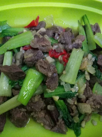 Langkah Mudah untuk Membuat Resep Tumis Sapi Pokcoy Anti Ribet, Enak