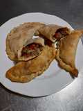 Empanadas de carne cebolla y morrón...2️⃣0️⃣2️⃣3️⃣😋