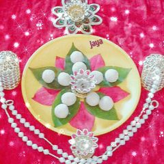 A picture of Fresh coconut Laddu.