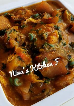 A picture of Ogbono soup.