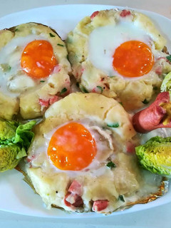 Una foto de Puré de patatas con cosas