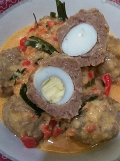 Foto resep Bola Daging Telur Puyuh Kuah Santan