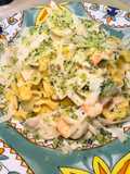 Tagliatelle com Camarão e Lascas de Parmesão