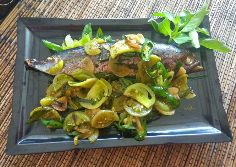 Resep Ikan Kukus Bumbu Ijo yang praktis