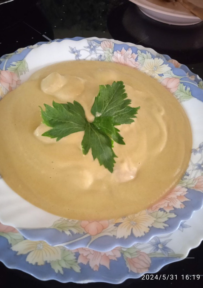 Una foto de Crema de arvejas (guisantes partidos)