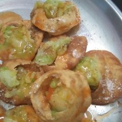 Papdi Chat A picture of Papdi Chat.