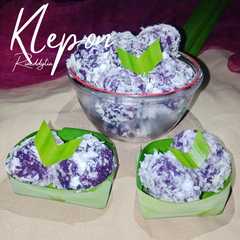 รูปของ Klepon ubi ungu