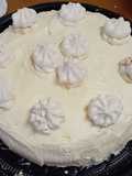 Bolo de creme e merengue