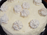 Bolo de creme e merengue