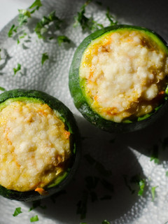 Una foto de Zapallitos rellenos vegetarianos