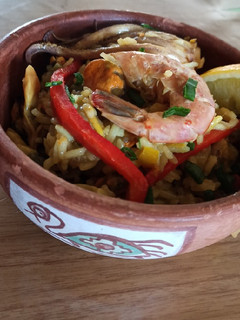 Una foto de Paella