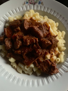 Őz pörkölt Erkásan 🦌 recept fotója
