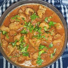 A picture of Soya Chunks Curry - Protein Powder in a Bowl.
