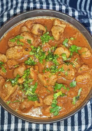 A picture of Soya Chunks Curry - Protein Powder in a Bowl.