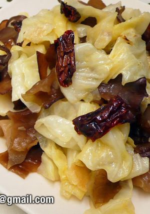 宮保木耳炒高麗菜 ★消脂降膽固醇12★ 的食譜成品照片