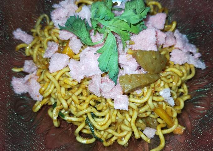 Mie goreng wenak toping bakso