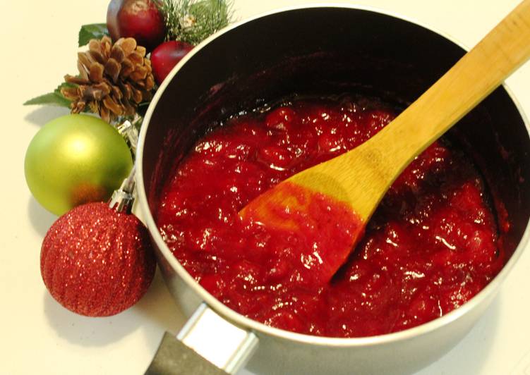 Easiest Way to Make Homemade Cranberry sauce