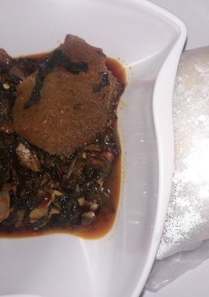 A picture of Vegetable soup (eforiro).