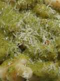 Ñoquis con salsa de pesto 🌱