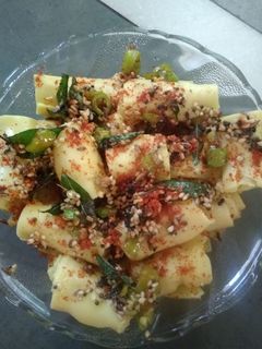 ખાંડવી (Khandvi Recipe In Gujarati) રેસીપી મુખ્ય ફોટો