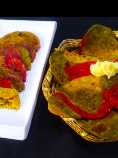 ટ્રાયકલર સ્ટફ્ડ પરાઠા (Tricolour Stuffed Paratha Recipe In Gujarati) રેસીપી મુખ્ય ફોટો