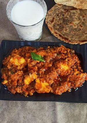 પનીર રાડા મસાલા (Paneer Rada Masala Recipe In Gujarati) રેસીપી મુખ્ય ફોટો