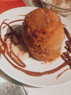 Una foto de Mug cake de dulce de leche