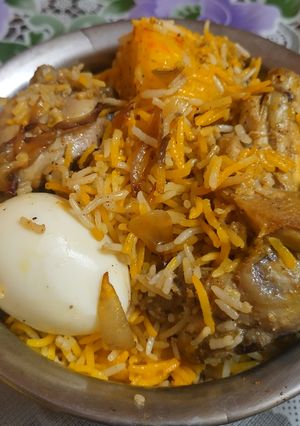 A picture of Chicken Dum Biryani.
