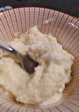 Une photo de Semoule au lait et noix de coco