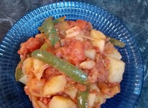 Una foto de Papas con chorizo y rajas