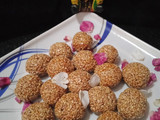તલના લાડુ(Tal na laddu recipe in Gujarati)