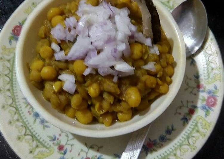 Step-by-Step Guide to Make Favorite Ghugni