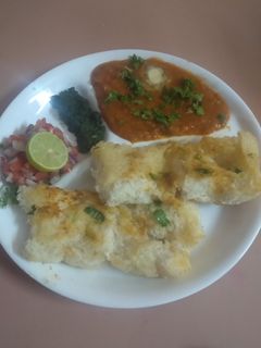 પાવભાજી (Pavbhaji Recipe In Gujarati) રેસીપી મુખ્ય ફોટો