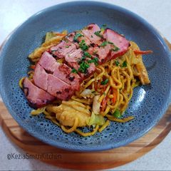 A picture of MIE GORENG JAWA (Javanese Fried Noodles).