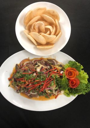 Hình của món Gỏi bò cà tím.