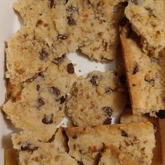A picture of Toll House Kookie Brittle.
