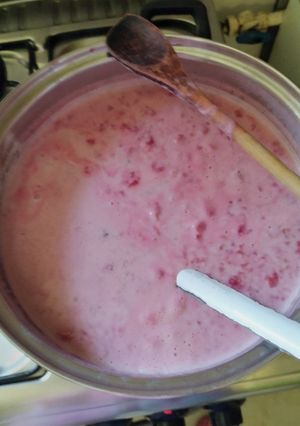 Málna krémleves recept fotója