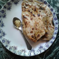A picture of Amritsari kulcha.