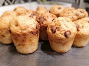Une photo de gâteau au pralin