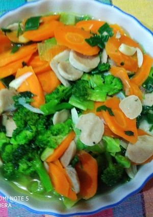 Foto resep Tumis brokoli wortel