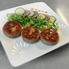A picture of 🍔🍟Old Fashioned Mushroom & Courgette Burger 🍟🍔.
