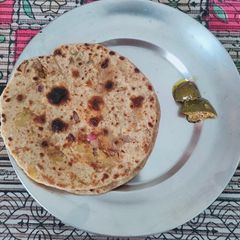 A picture of Pulao parantha.