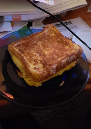 A picture of Cheese burger French toast.