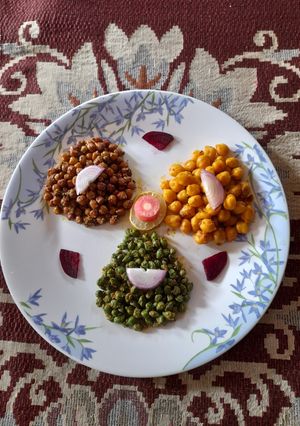 A picture of Chole Masala Trio.