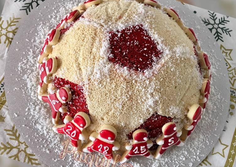 Tarta balón con galletas navideñas y frosting de turrón ⚽️