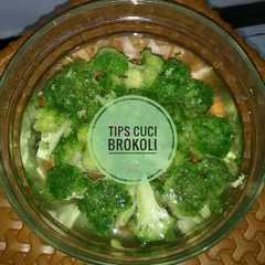 รูปของ Tips mencuci brokoli