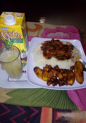 A picture of Rice and vegetable stew.